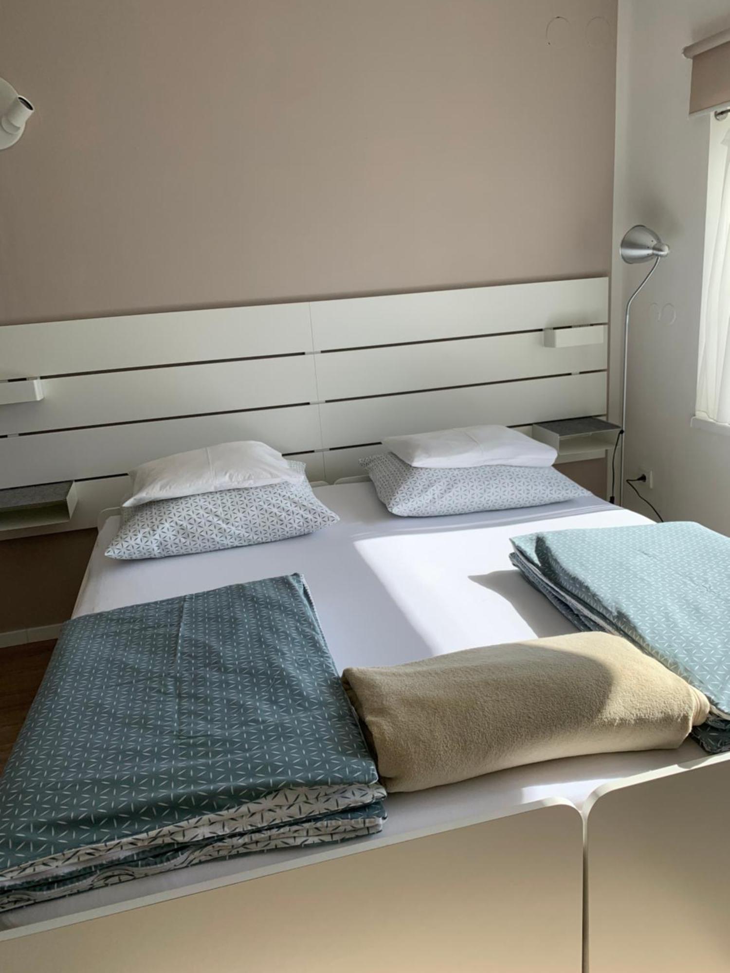 Studiovy Apartman V Zahrade Police nad Metuji Ngoại thất bức ảnh